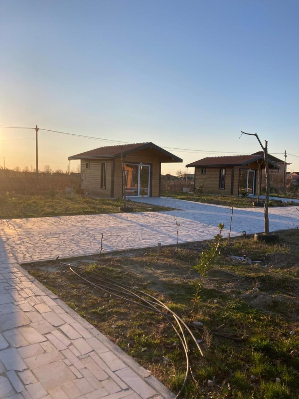 Natyra E Ishullit - Hotel, Ristorant, Camping - Lezhe, Shengjin, Ishull Shengjin Lezhe, Shengjin, Lezhe Ishull-Shëngjini Exterior photo